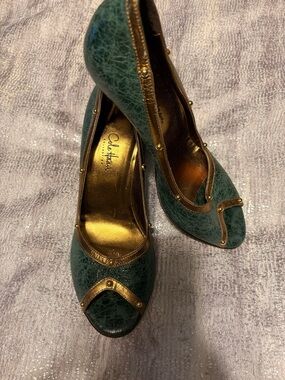 Vintage Cole Haan Green Open-Toe Heels with Gold Trim